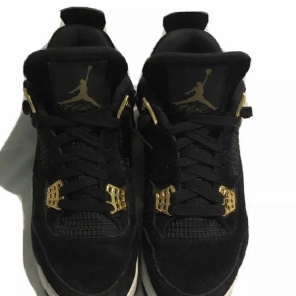 Jordan retro 4 royals